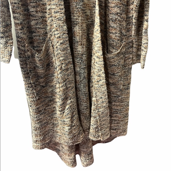 Pilcro and the Letterpress Long Sleeves Cardigan. - Picture 3 of 6